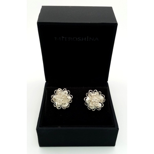 1049 - Vintage Sterling Silver Filigree Earrings 16mm diameter in presentation box.