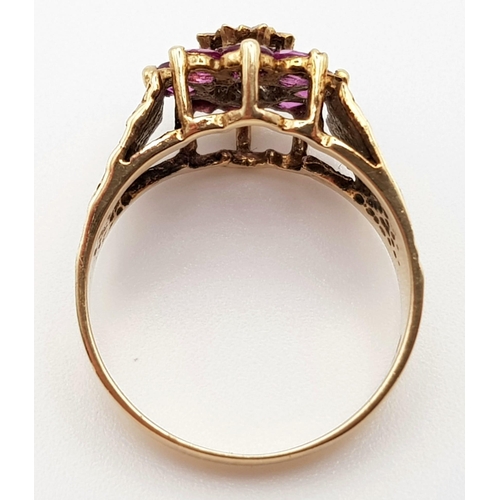 673 - 9K YELLOW GOLD VINTAGE DIAMOND & RUBY CLUSTER RING 3G SIZE L 1/2