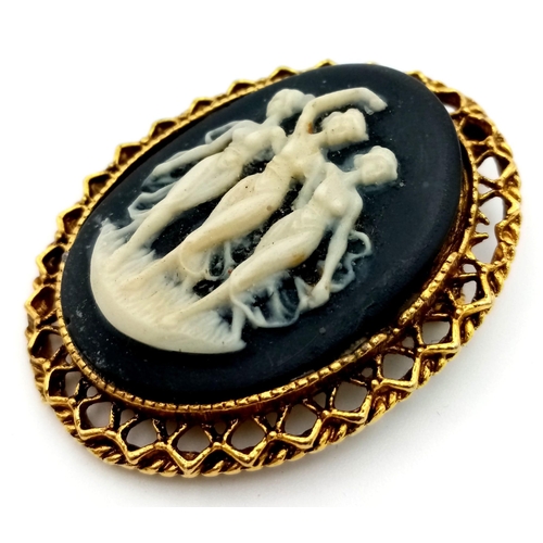 835 - A Selection of Five Vintage Cameo Brooches.