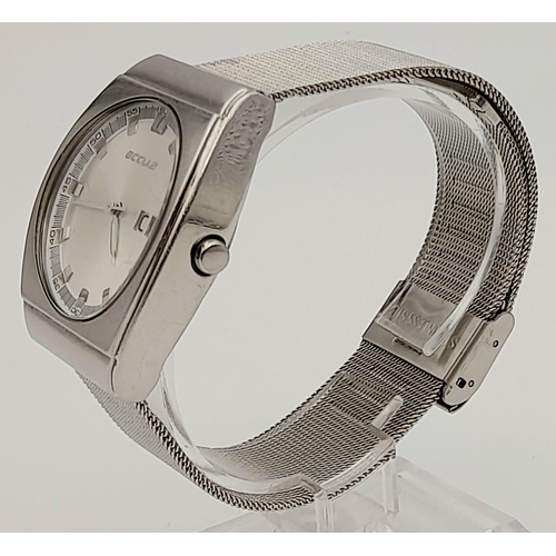 1132 - A Vintage Silver-Toned Accu 2 Watch. Mesh steel strap. Case - 42 x 35mm. Quartz movement in working ... 