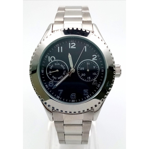 790 - A Parcel of 3 Very Good Condition Military Homage Watches all in good. Working Order Comprising; 198... 