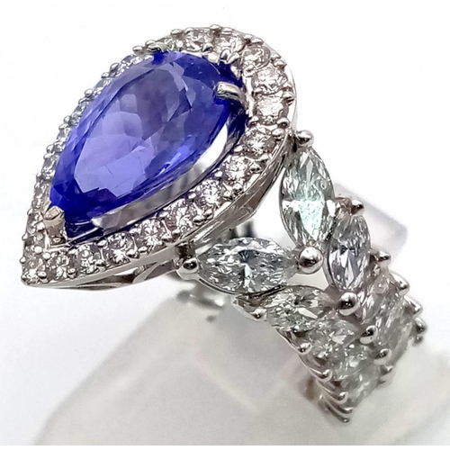 32 - 14K WHITE GOLD DIAMOND & TANZANITE RING, WITH 5CT DIAMONDS APPROX & 3CT TANZANITE CENTRE STONE,
WEIG... 