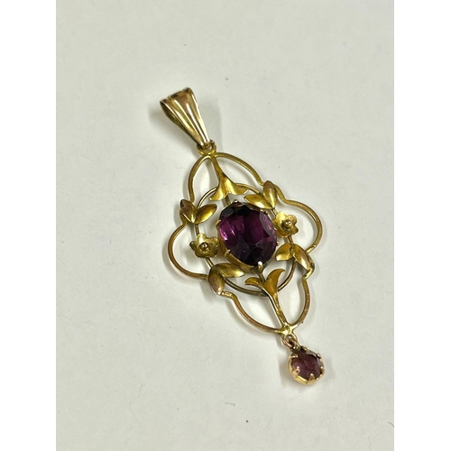 359 - Vintage 9ct solid gold & amethyst pendant 4.5cm on plated chain