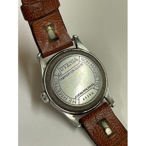 569 - Vintage gents Juvenia wristwatch Working