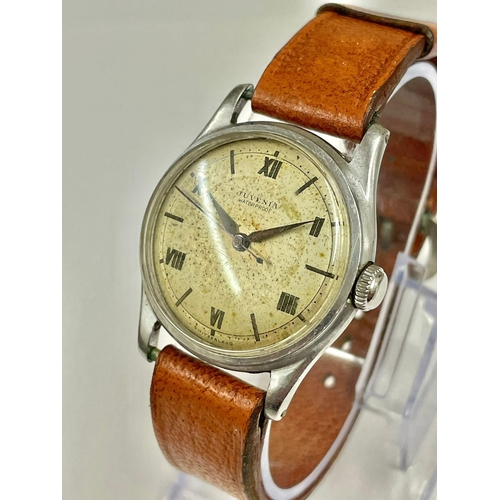 569 - Vintage gents Juvenia wristwatch Working