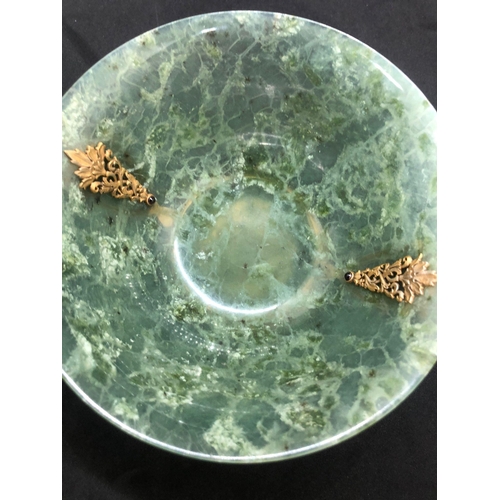 79 - STUNNING RUSSIAN SOLID SILVER SPINACH JADE DIAMOND BOWL.

Stunning bowl with bulls heads either side... 