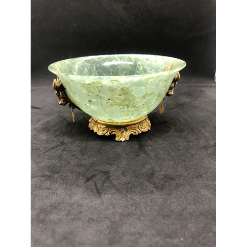 79 - STUNNING RUSSIAN SOLID SILVER SPINACH JADE DIAMOND BOWL.

Stunning bowl with bulls heads either side... 