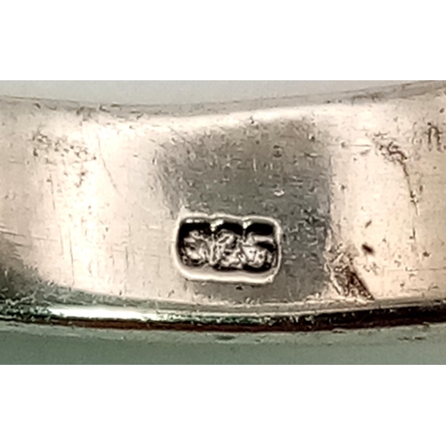 576 - A Solid Silver Wolfs Head Gents Ring. Size Z. 8.84g