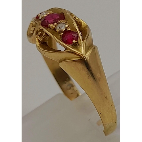 134 - 18K YELLOW GOLD VINTAGE DIAMOND & RUBY RING, WEIGHT 2.5G SIZE N