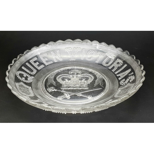 196 - A piece of British History: A glass plate (diameter: 24 cm) commemorating Queen Victoria’s golden ju... 