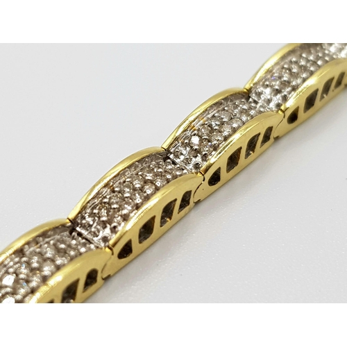 330 - An 18 K yellow gold diamond (1.20 carats) bracelet. total weight: 19.2 g.