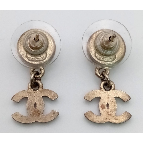 377 - A Pair of Chanel Costume Jewellery Earrings. Ref: wey1.