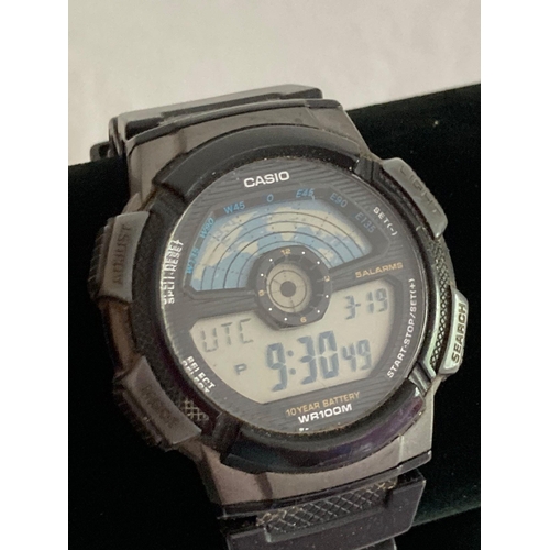 587 - 2 x CASIO DIGITAL DIVERS WRISTWATCHES.  CASIO  ILLUMINATOR  alarm chrono together with a CASIO 3264A... 