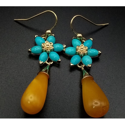 23 - A Vintage Pair of 18K Yellow Gold Natural Turquoise and Amber Teardrop Earrings. 4cm drop. 9.51g tot... 