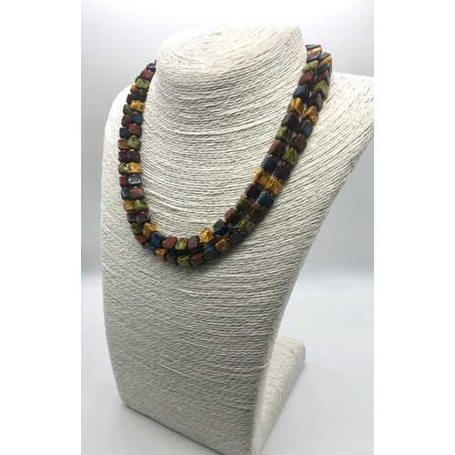 402 - A Vintage Multicolour Agate Triangular Bead Two-Row Necklace. 40- 44cm.