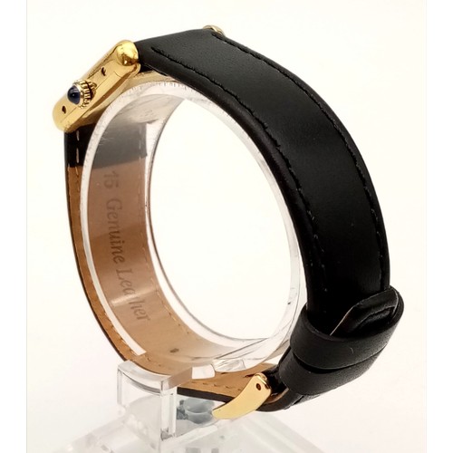 699 - A Must de Cartier Ladies Tank Watch. Black leather strap. 925 silver gilt case - 27 x 20mm. Black di... 