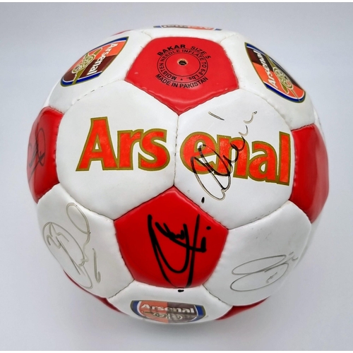 97 - A 2005 Arsenal Signed Football Signed by the FA Cup Winning Squad of 2005 - Patrick Viera's last gam... 