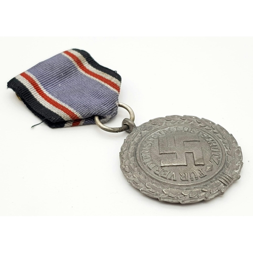 377 - WW2 Luftshutz Medal 2nd Class (Air Raid Defence).