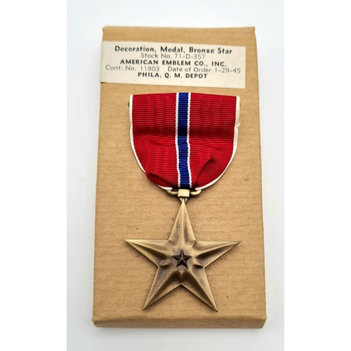 453 - WW2 US Bronze Star in Original Un-issued Box. This medal is from War stocks made for the invasion of... 