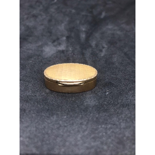 323 - ASPREY fully hallmarked for solid 9ct yellow Gold pill box or small snuff box.
Condition good 
Size ... 