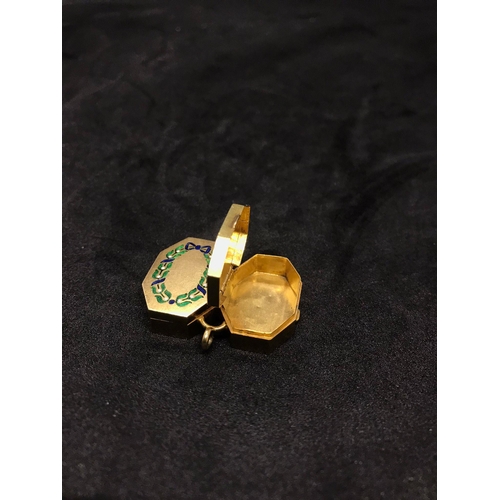 99 - Rare enamel 18ct yellow gold double sided pill box or snuff box 
It is in outstanding condition.

LE... 