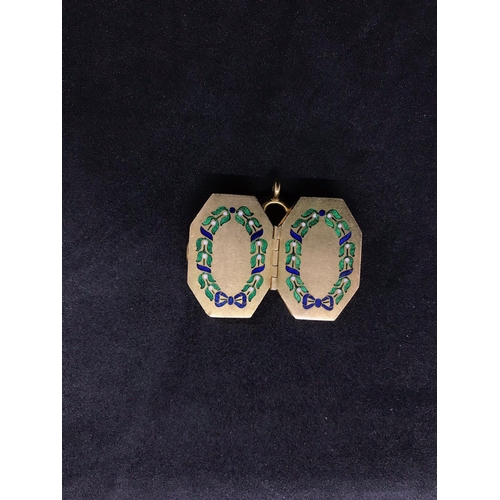 99 - Rare enamel 18ct yellow gold double sided pill box or snuff box 
It is in outstanding condition.

LE... 