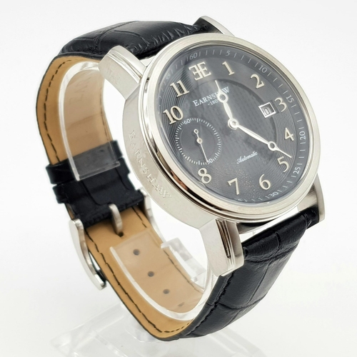 433 - A Thomas Earnshaw Automatic Gents Watch. Black leather strap and stainless steel case - 40mm. Black ... 