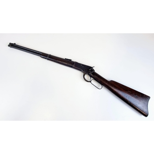 37 - A Rare 1892 Winchester Saddle Ring Carbine Lever Action Rifle. 44WCF (44-40) calibre. Manufactured i... 