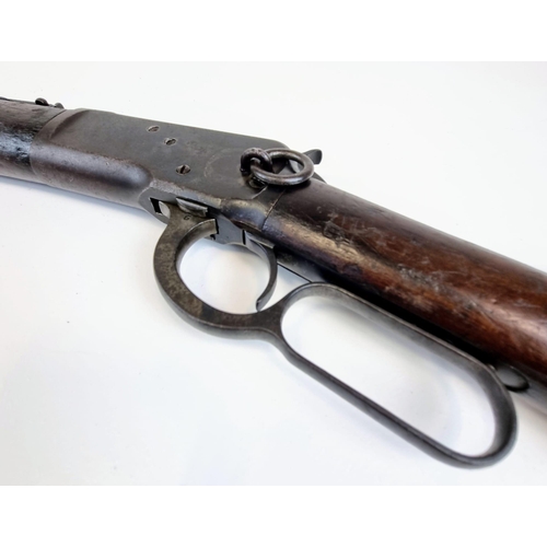 37 - A Rare 1892 Winchester Saddle Ring Carbine Lever Action Rifle. 44WCF (44-40) calibre. Manufactured i... 