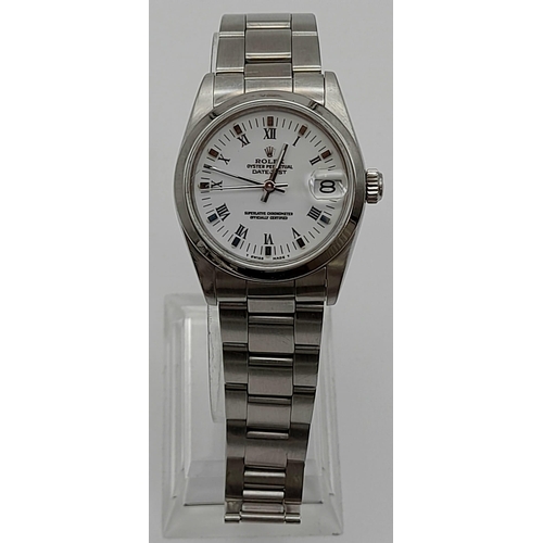 221 - THE MID SIZE ROLEX OYSTER PERPETUAL DATEJUST IN STAINLESS STEEL WITH WHITE FACE AND ROMAN NUMERALS ,... 