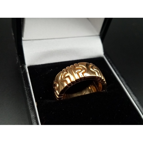 612 - Vintage Bulgari Parentesi 18 carat yellow gold ring. This is a stunning piece as it has a slight fle... 