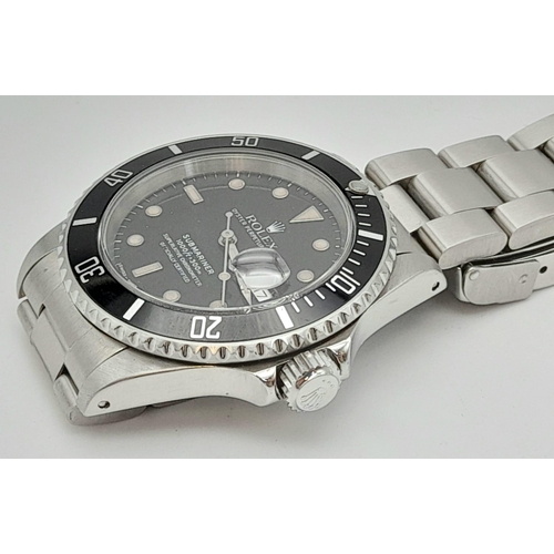 71 - A ROLEX SUB-MARINER WITH BLACK FACE AND MATCHING BEZEL, GOOD CONDITION    40mm