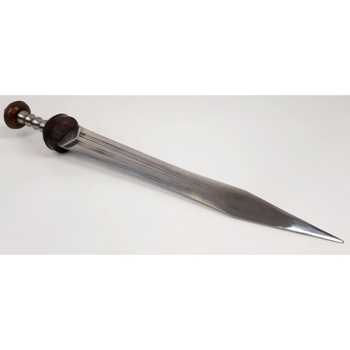 475 - A Replica Roman Gladiators Gladius Sword. Steel blade - 51cm. Total length in sheaf - 72cm.