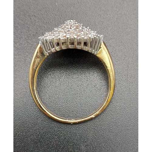 303 - A 9 K yellow gold ring with a cluster of diamonds (1 carat). Size: P, weight: 4.6 g.