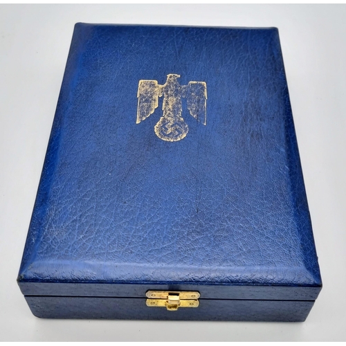 194 - WW2 German 1942 Dated Mein Kampf in Presentation Box (Broken Clasp).