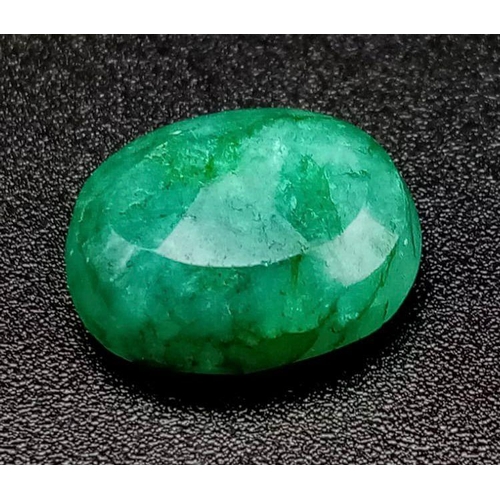 1260 - A 8.85ct  Green Beryl (Composite). Oval cut. Comes with a certificate.