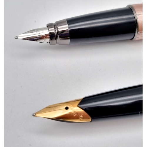 307 - Two PARKER fountain pens. one with 14 K gold nib, both in excellent condition and with original pres... 