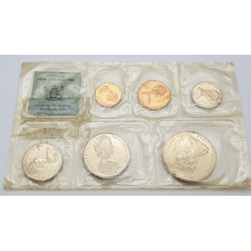 1047 - A 1972 Seychelles and a 1968 New Zealand Proof Set of Coins.