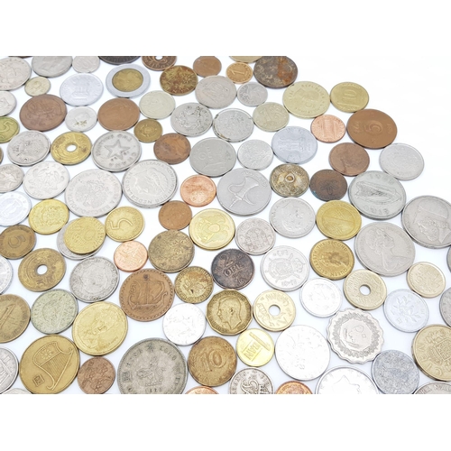 471 - Set of 200 World Mixed Coins and Lot of 10 Ancient Roman Coins to Identify. Roman coins come with a ... 