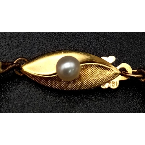 75 - A Glorious Golden South Sea Pearl Necklace with an 18K Yellow Gold Clasp. Pearls - 8mm. 38cm. 31.89g... 