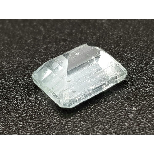 844 - 1.61ct Aquamarine Rectangular AAA with  UGL USA American Appraisal Report.