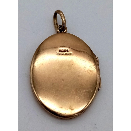 491 - A Vintage 9K Yellow Gold Locket Pendant. 26mm. 6g