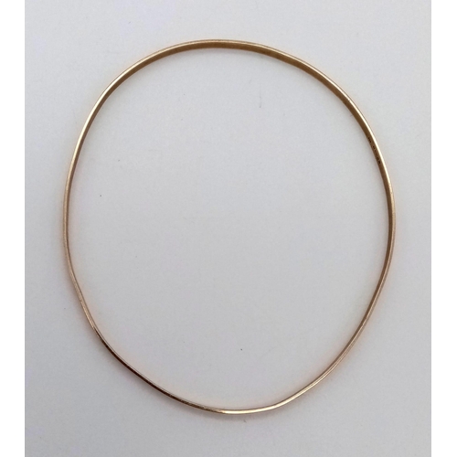 589 - A 9K Yellow Gold Bangle. 6.5cm inner diameter. 3.81g