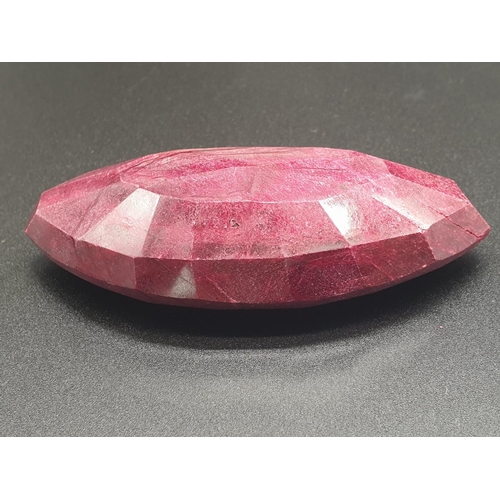 840 - A large 681.95ct natural corundum (Ruby) with IDT certification