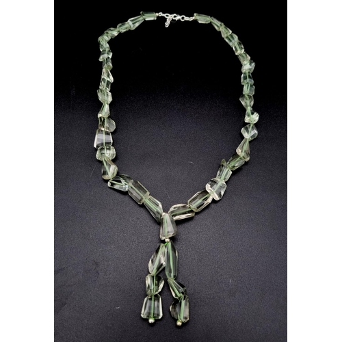 1066 - A 265ct Green Amethyst Gemstone Lariat Style necklace with pendant drop - 4 and 48cm.