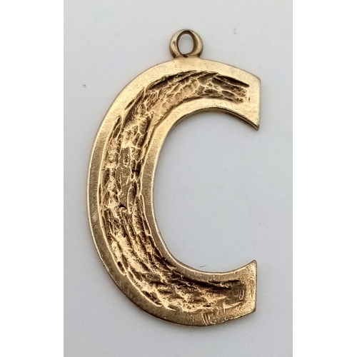 1184 - A 9K Yellow Gold Letter C Pendant or Charm. 22mm. 1.55g