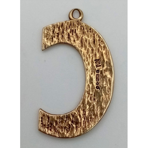 1184 - A 9K Yellow Gold Letter C Pendant or Charm. 22mm. 1.55g