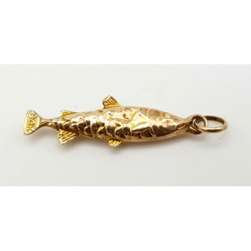 1245 - A 9K Yellow Gold Fish Pendant or Charm. 22mm.