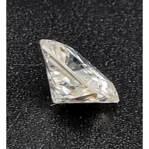 961 - A 4.620ct Radiant cut White moissanite - with certificate.