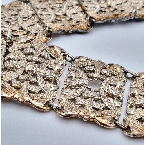 1486 - A Wonderfully Crafted Antique Solid Silver Continental Victorian Belt. 75cm length. 188g total weigh... 